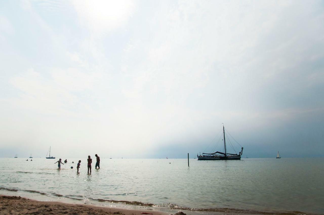 Heerlijk Huis Aan Het Ijsselmeer 斯塔福伦 外观 照片